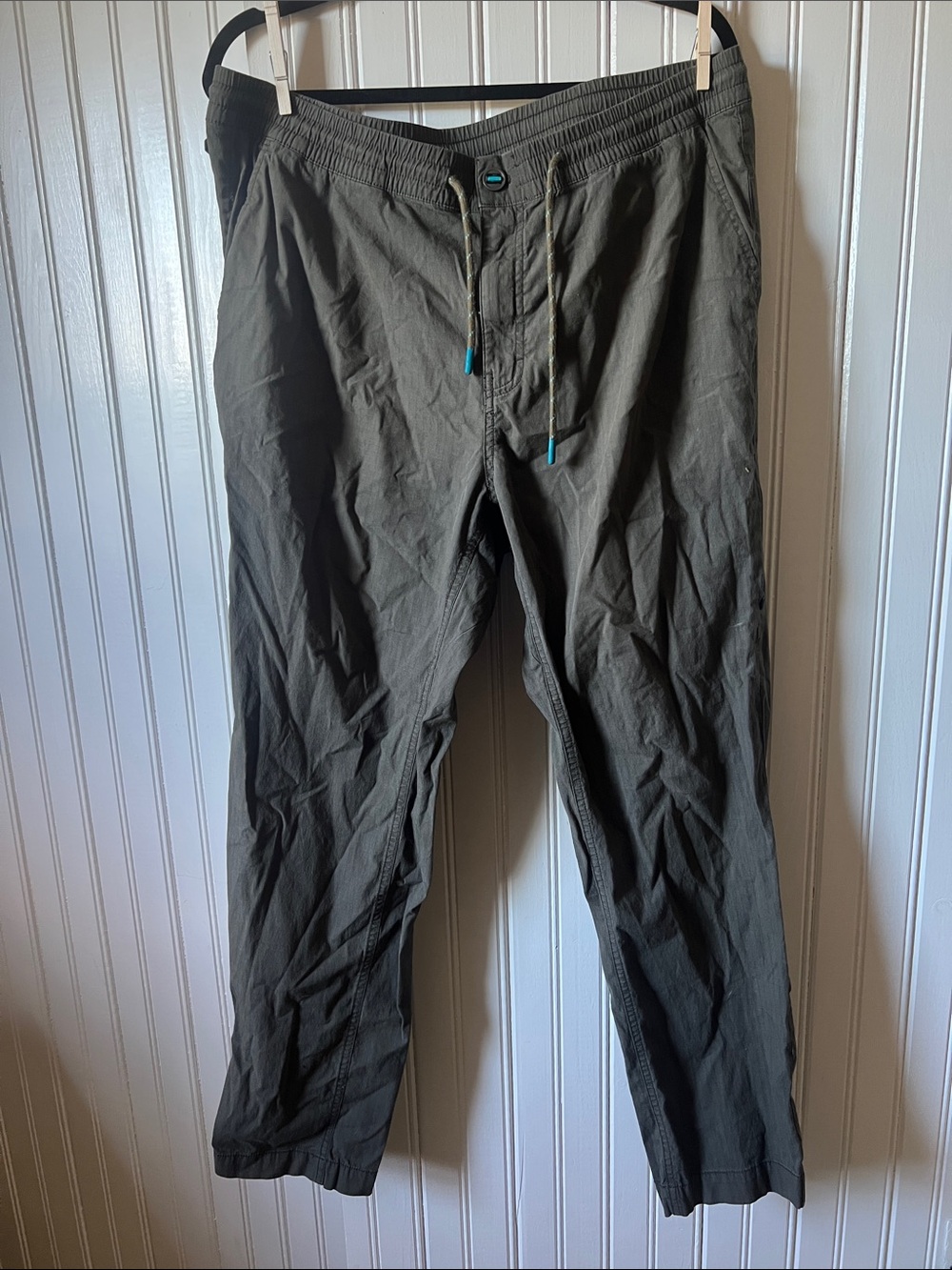 Cotopaxi Men's Olive Drawstring Joggers with Teal Accents